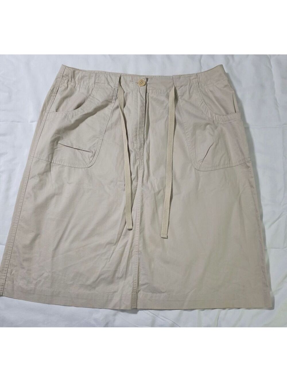 Talbots Woman Beige Cotton Blend Skirt with Front Pockets, Size 16